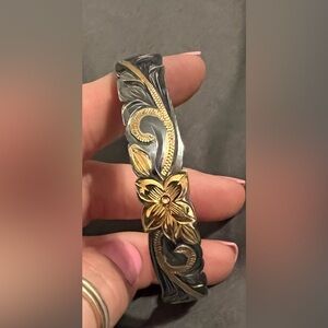 Hawaiian scroll sterling silver bangle. Beautiful bracelet. Marked.